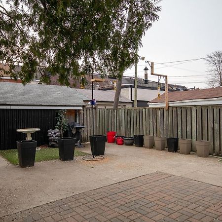 Ferienwohnung Very Cozy & Comfortable In Downtown Toronto Great Value! Exterior foto