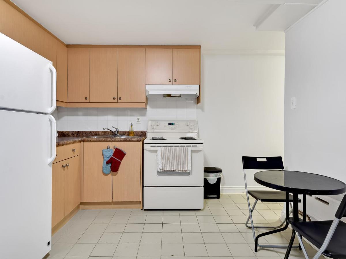 Ferienwohnung Very Cozy & Comfortable In Downtown Toronto Great Value! Exterior foto