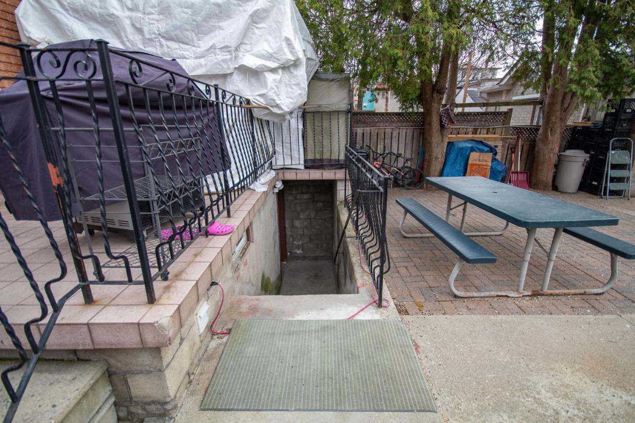 Ferienwohnung Very Cozy & Comfortable In Downtown Toronto Great Value! Exterior foto