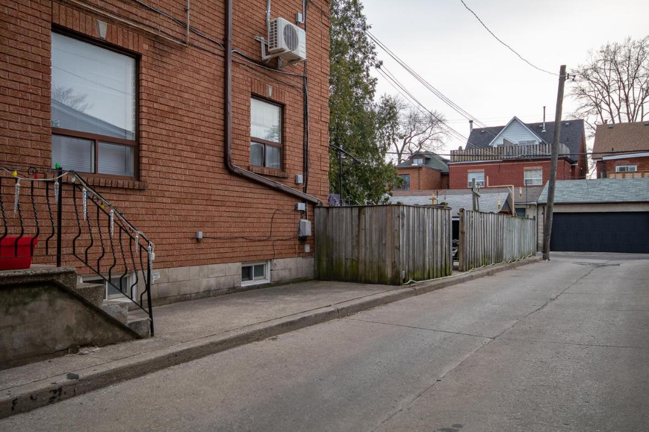 Ferienwohnung Very Cozy & Comfortable In Downtown Toronto Great Value! Exterior foto