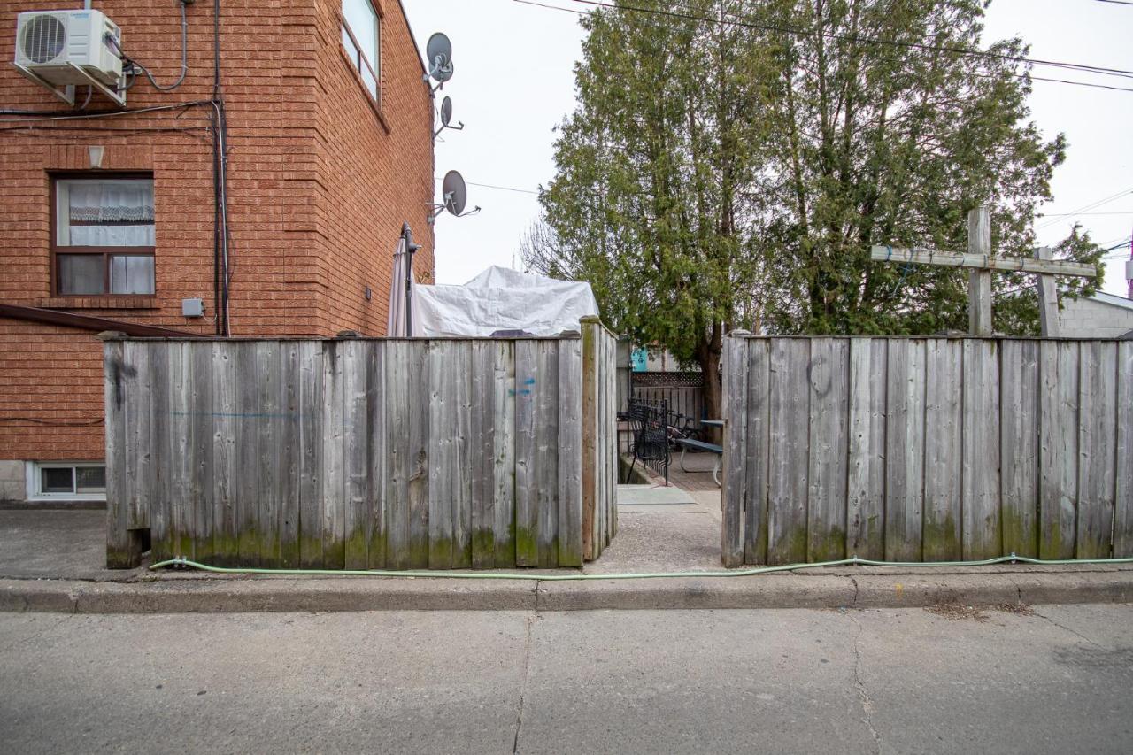 Ferienwohnung Very Cozy & Comfortable In Downtown Toronto Great Value! Exterior foto