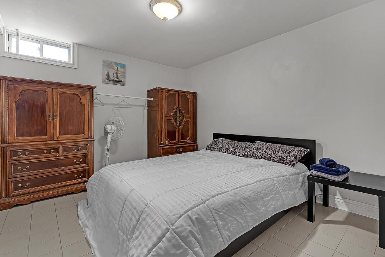 Ferienwohnung Very Cozy & Comfortable In Downtown Toronto Great Value! Exterior foto
